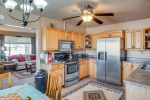 Elfrida Home w Yard & Fire Pit: 14 Mi to Wineries
