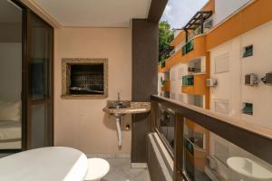 A43 - Estrela do Mar Apto 202 Bl B - Apartamento de 02 dormitórios em Bombinhas centro