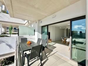 Clubrent - Silver Tower