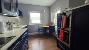 Luxury City Apartment - Sleeps 7