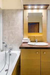 Appart'hotels Lagrange Vacances Cybele : Appartement 1 Chambre avec Alcôve (8 Personnes)