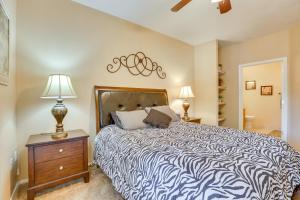 Bright Phoenix Condo - 3 Mi to State Farm Stadium!