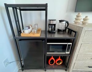 Balcony Ocean View ! Pool - WiFi - Gym - Parking