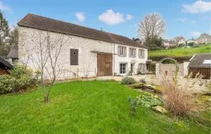 Amazing Home In Vienne-En-Arthies - Maudétour-en-Vexin