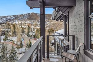 Capitol Peak Lodge 3512 & 3514 by Snowmass Mountain Lodging