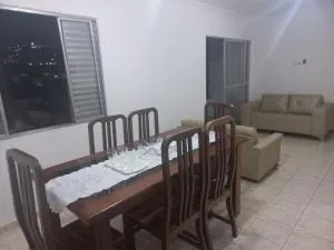 Apartamento para temporada Garanhuns - 加拉尼温斯