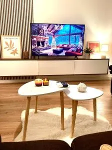 Brand New Modern Apartment! - Prilepnica