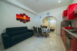 Apartments Lovre