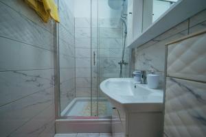 Apartments Lovre