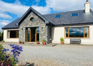 3 bedroom home 15 mins drive from Kenmare town