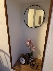 Appartements Le Nanty - Appartement Duplex Cosy et Central- Acces Gare et Centre Ville : photos des chambres