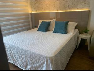 Studio frente a Burger King Equipetrol