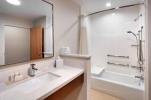 King Suite with Sofa Bed room in Fairfield Inn & Suites by Marriott Rockport