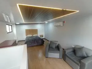 Mini suit - 比尔卡班巴