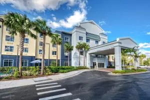 Fairfield Inn and Suites by Marriott Naples - Golden Gate