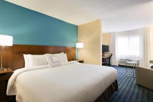 Deluxe King Room with Sofa Bed room in Fairfield Inn Colorado Springs Air Force Academy