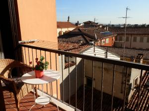 Apartment with Balcony room in Appartamento Tosca