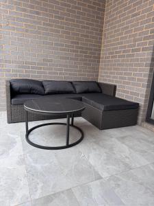 Modern beach house 4 bedroom-12 Sleep