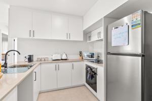 Beach & River Cottesloe Escape