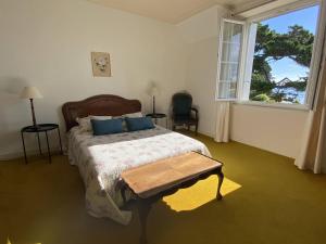 Maison bretonne face à la mer avec WIFI et parking à Trégastel - FR-1-368-442