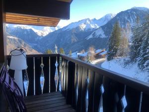 Appartement rénové calme dernier étage accès pistes 4 pers - FR-1-514-86