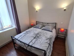 Charmant duplex avec parking et Wi-Fi près de Montargis - FR-1-590-546