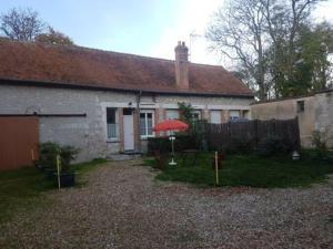Studio cosy proche dOrléans avec parking et animaux sur place - FR-1-590-558