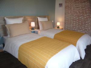 Maisons de vacances Gite cosy renove avec jardin, Wi-Fi et animaux acceptes pres d-Orleans - FR-1-590-559 : photos des chambres