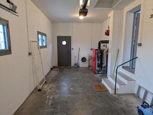 Maisons de vacances Maison renovee avec jardin et parking, proche Orleans, animaux acceptes - FR-1-590-561 : photos des chambres