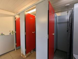 Chalets Cabane perchee avec terrasse, sauna et BBQ a Ferdrupt - FR-1-589-770 : photos des chambres