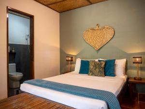 Golden Monkey Beach Hotel