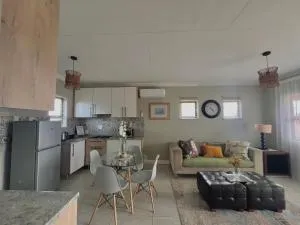 The Cozy Nook @ Skyfall Country Estate - Dalmada AH