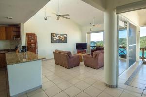 1063 - Cruz Del Mar M302