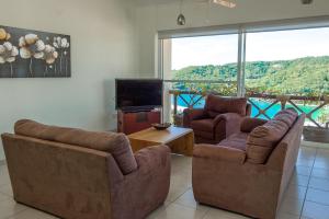 1063 - Cruz Del Mar M302