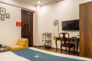 Hanoi Bliss Mai Hac De