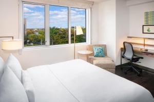 King Room room in Element by Westin Miami International Airport