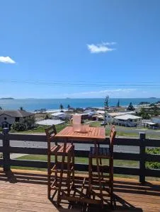 Newly renovated with ocean views - Kinka