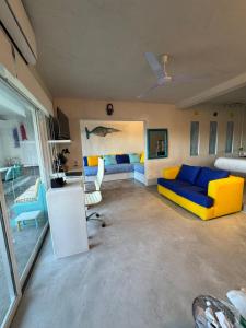 Beach front beautiful one bedroom Condo