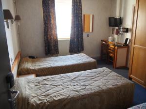 Hotels Hotel Val Saint Hilaire : photos des chambres