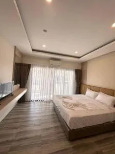 Sleep At Airport - Ban Tha Maphrao