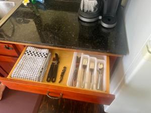 Wave Rider Studio Apt Kona, Your Surf-Inspired Getaway