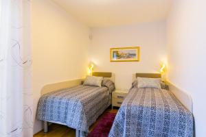 Marijan - A4 Veliki - MPolo