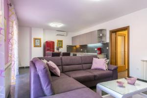 Marijan - A4 Veliki - MPolo