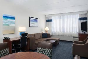 Four Points by Sheraton Fort Lauderdale AirportCruise Port