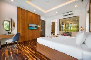 Biệt Thự Có Hồ Bơi Riêng (Three Bedroom Garden Pool Villa 2 (3GPKKK))