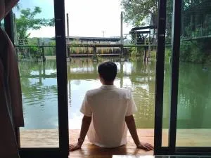 Lakeview01 - Ban Pang Champi