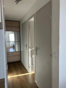 4 Person Apartment - 2 Bedrooms
