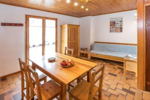 Appartements Gites Simond : Appartement 1 Chambre avec Balcon