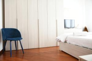 House Rome front sea