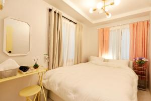 ZERO WATER STAY During the open event Hongdae 10 minutes Hapjeong 10 minutes Gongdeok Airport Railroad 5 minutes Gyeongui Line Forest Road 1 minutes